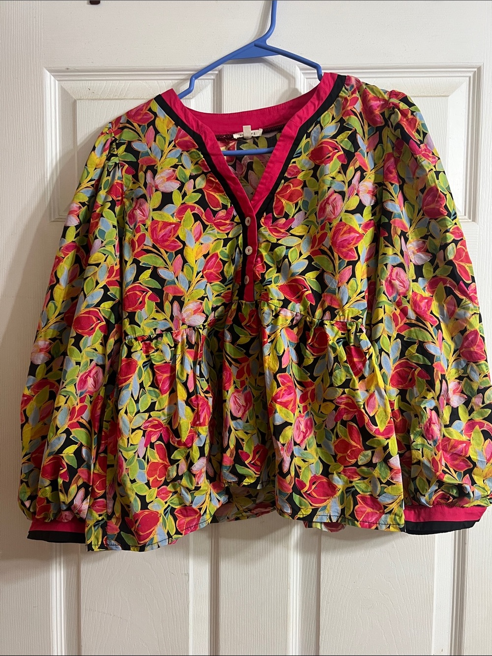 JODIFL Multicolor Floral Button-Front Peplum Tunic - Pink, Green, Black